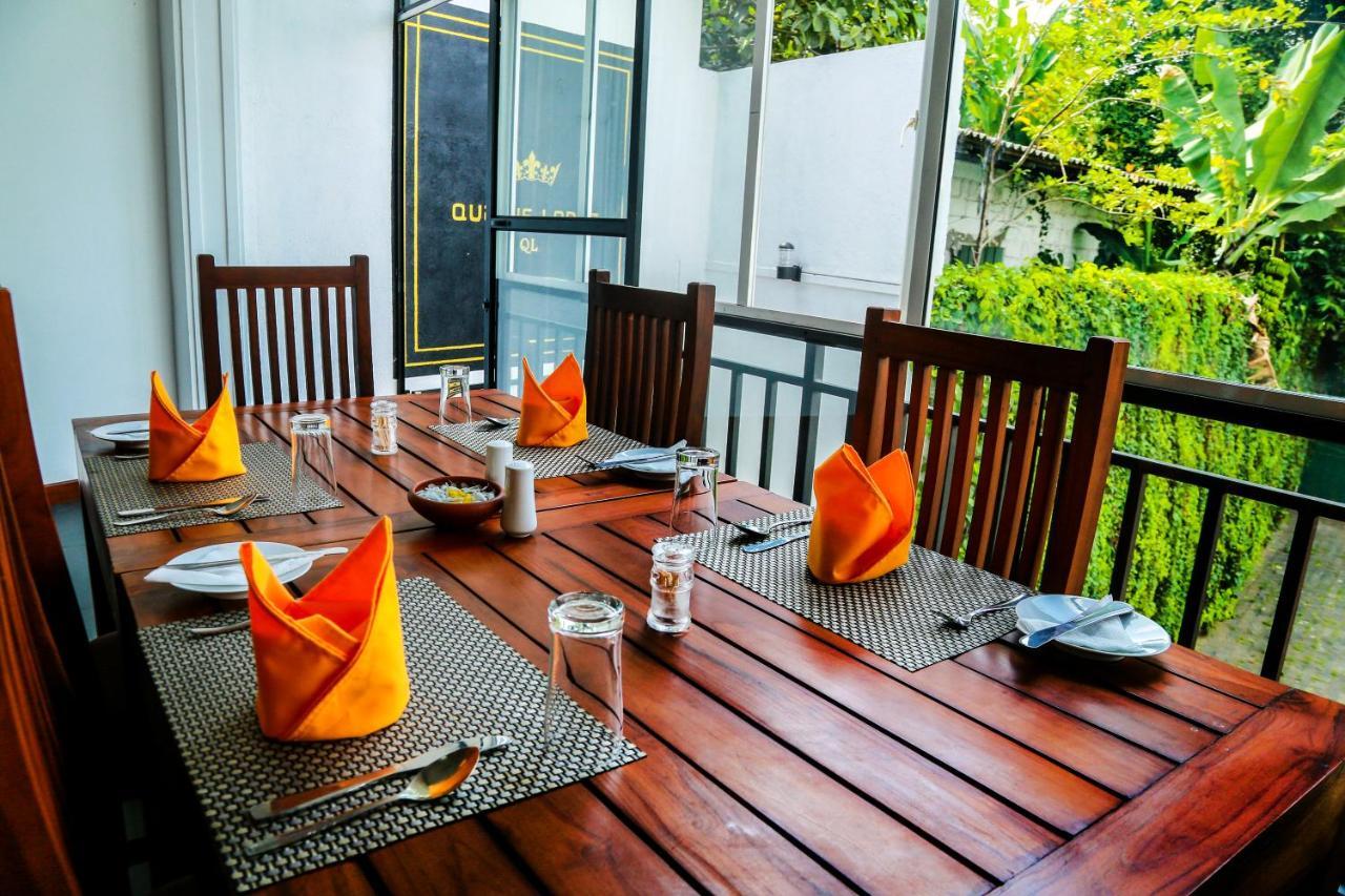 Queens Lodge Kandy Exterior photo