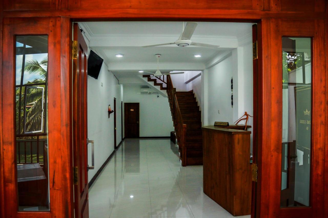 Queens Lodge Kandy Exterior photo